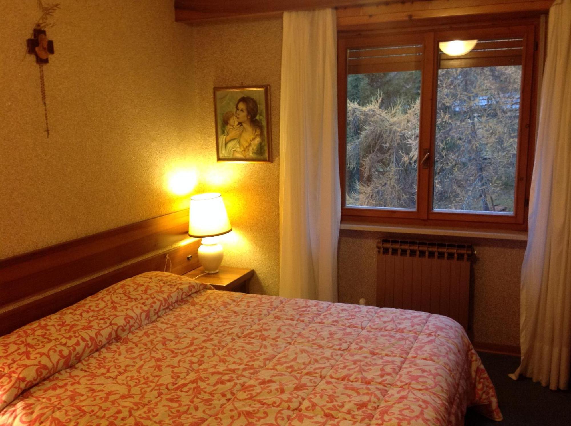 Albergo Castello Da Bonino Champorcher Ruang foto