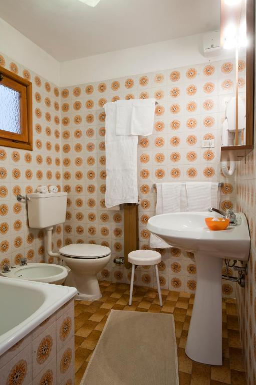 Albergo Castello Da Bonino Champorcher Ruang foto