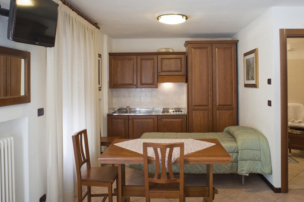 Albergo Castello Da Bonino Champorcher Bagian luar foto